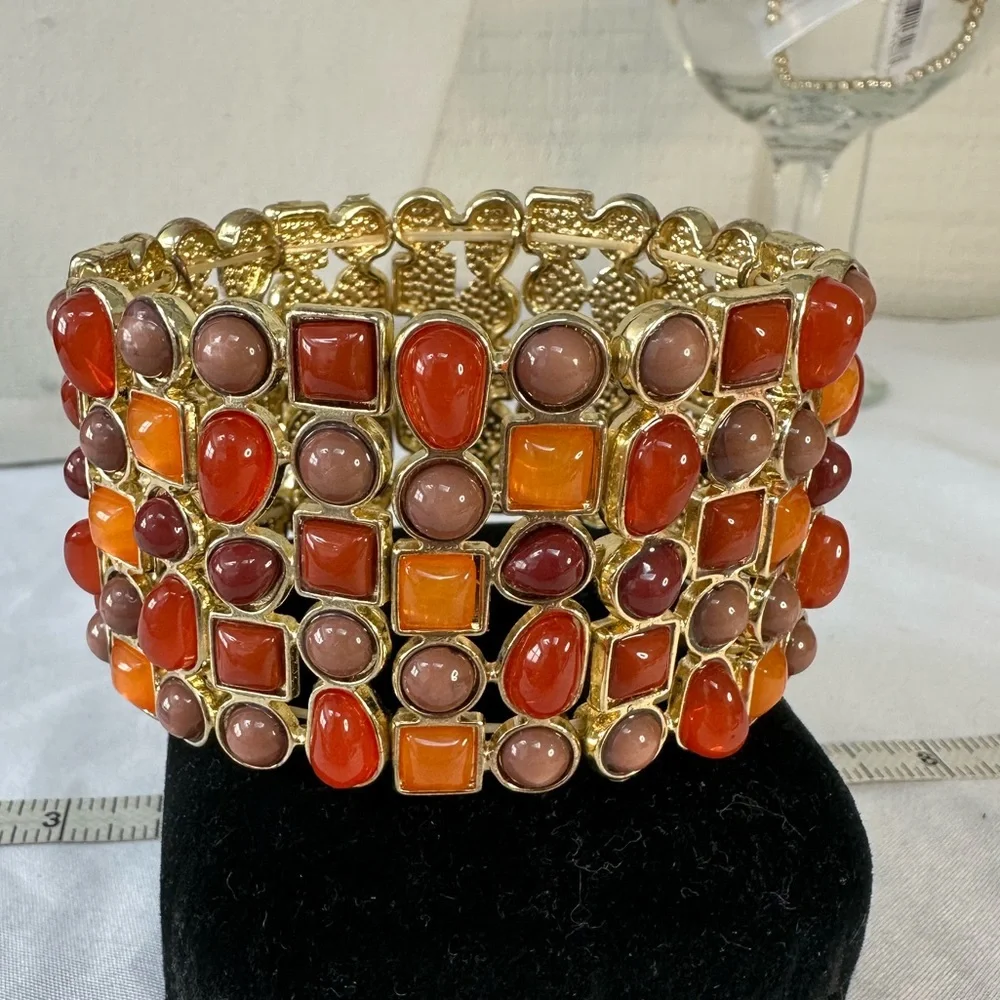 Large neutral cream colors stretch bracelets